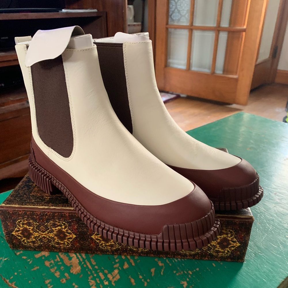 Camper Pix Chelsea Boot 41 11 NIB